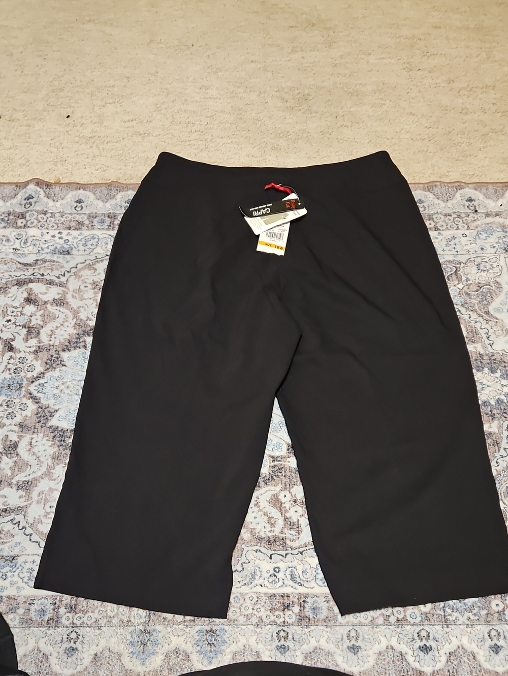 Ruby Rd. Black Wide-Leg Cropped Pants - Picture 4 of 8